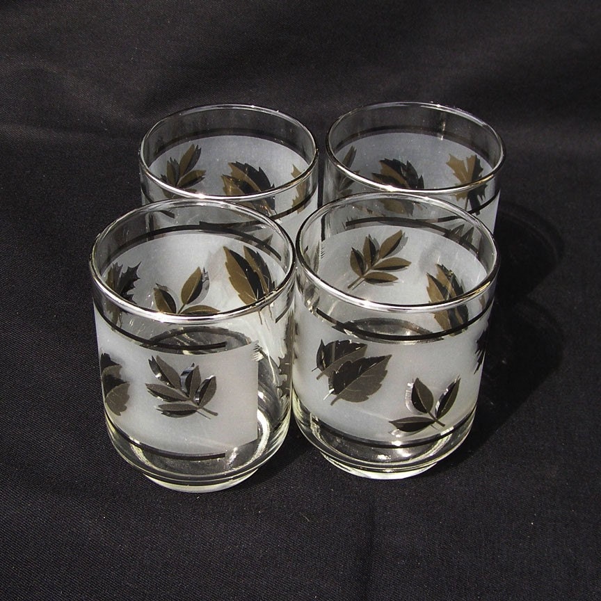 Vintage Set of Four Libbey Silver Foliage Petite Juice Glasses