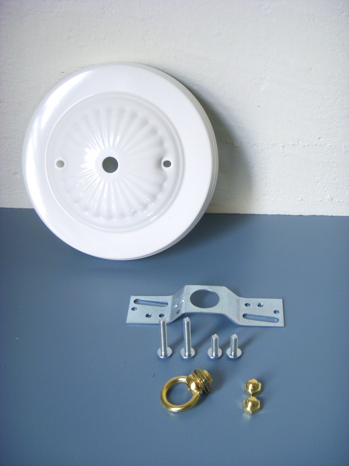 DIY - Decorative Bright White Embossed Ceiling Canopy Plate - Pendant Light Fixture Mounting Kit