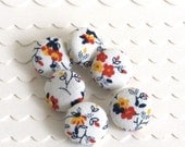 Gold Flowered Vines- 6 Small Buttons