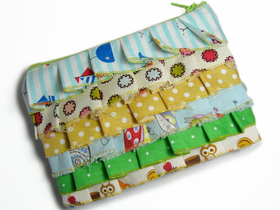 CUSTOM made ruffle pouch
