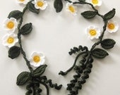 Flower Necklace, in Green