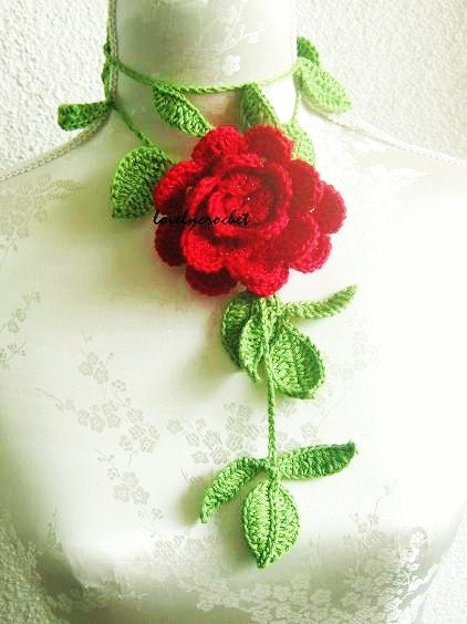 Crochet Jewelry, Flower Necklace in green red