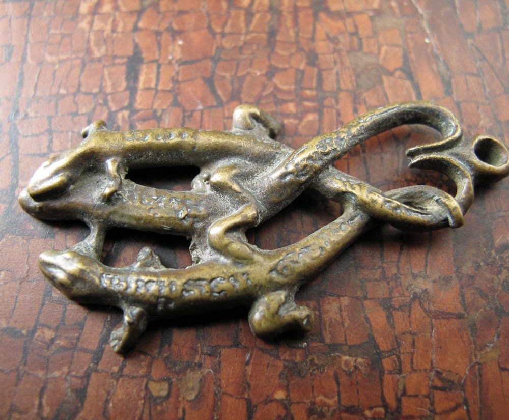 Lizard Family Amulet Pendant
