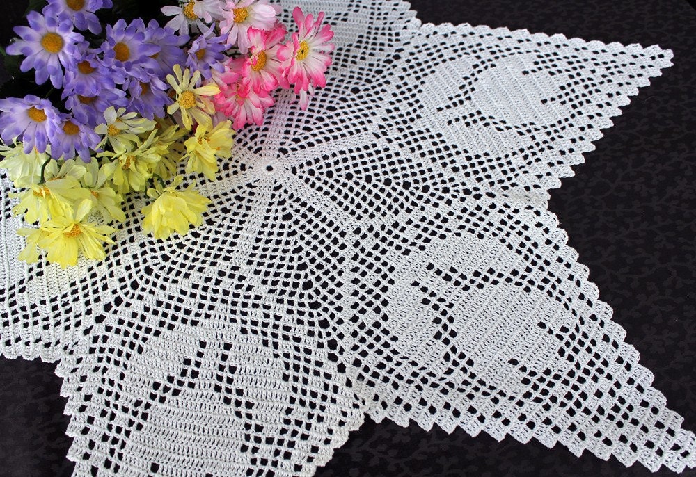 Tulip Star Doily