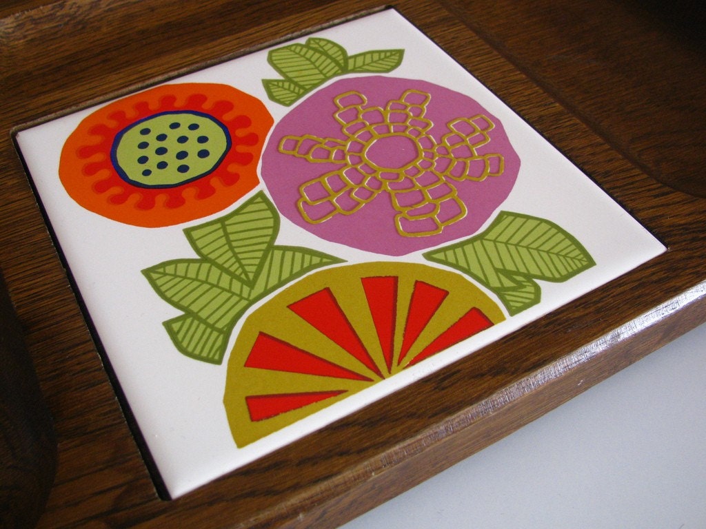 Vintage Mod Floral Serving Board