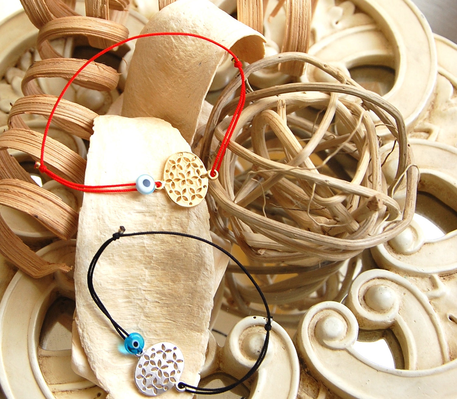 Naz gold plated Ancient Lantern Figure Evil Eye Bracelet