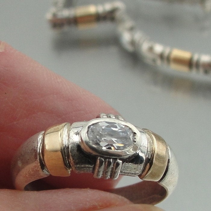 NEW Classic 9K Yellow Gold & Sterling Silver Zircon Ring size 7