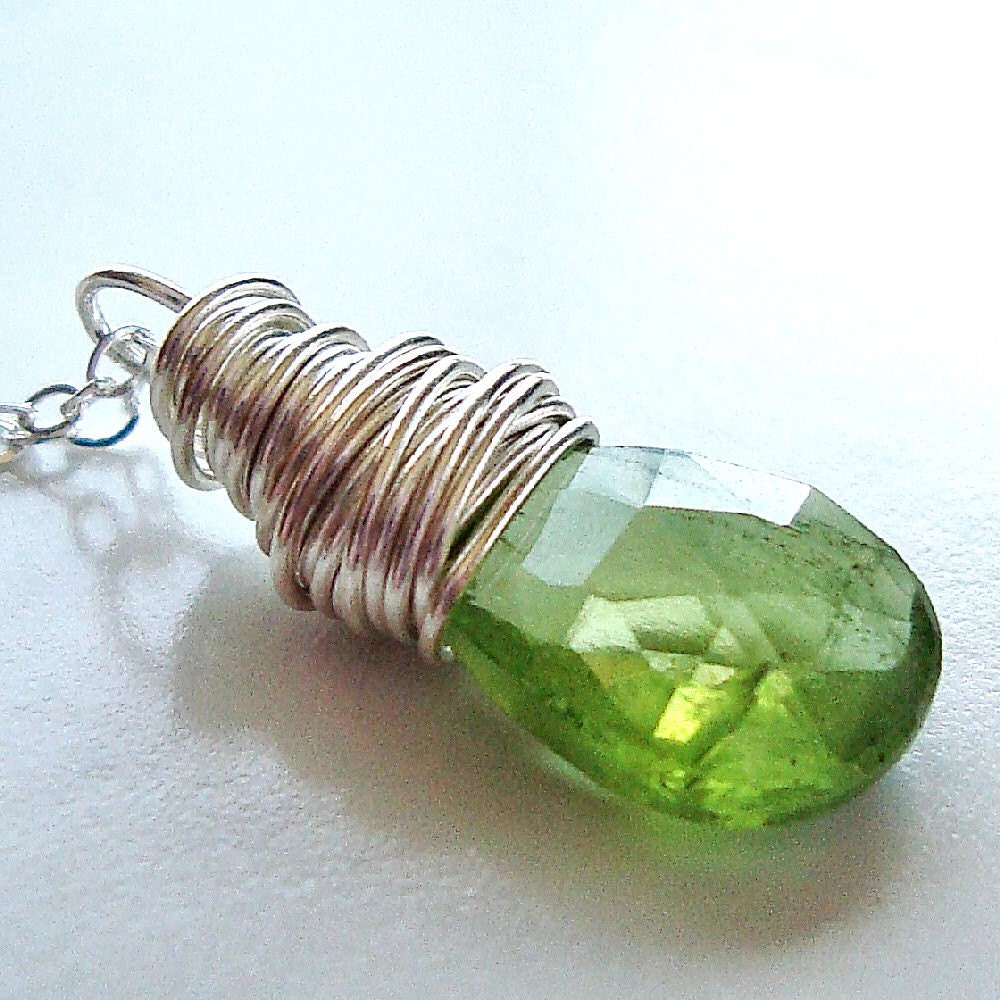 Natural Peridot Teardrop Sterling Silver Necklace - Crisp