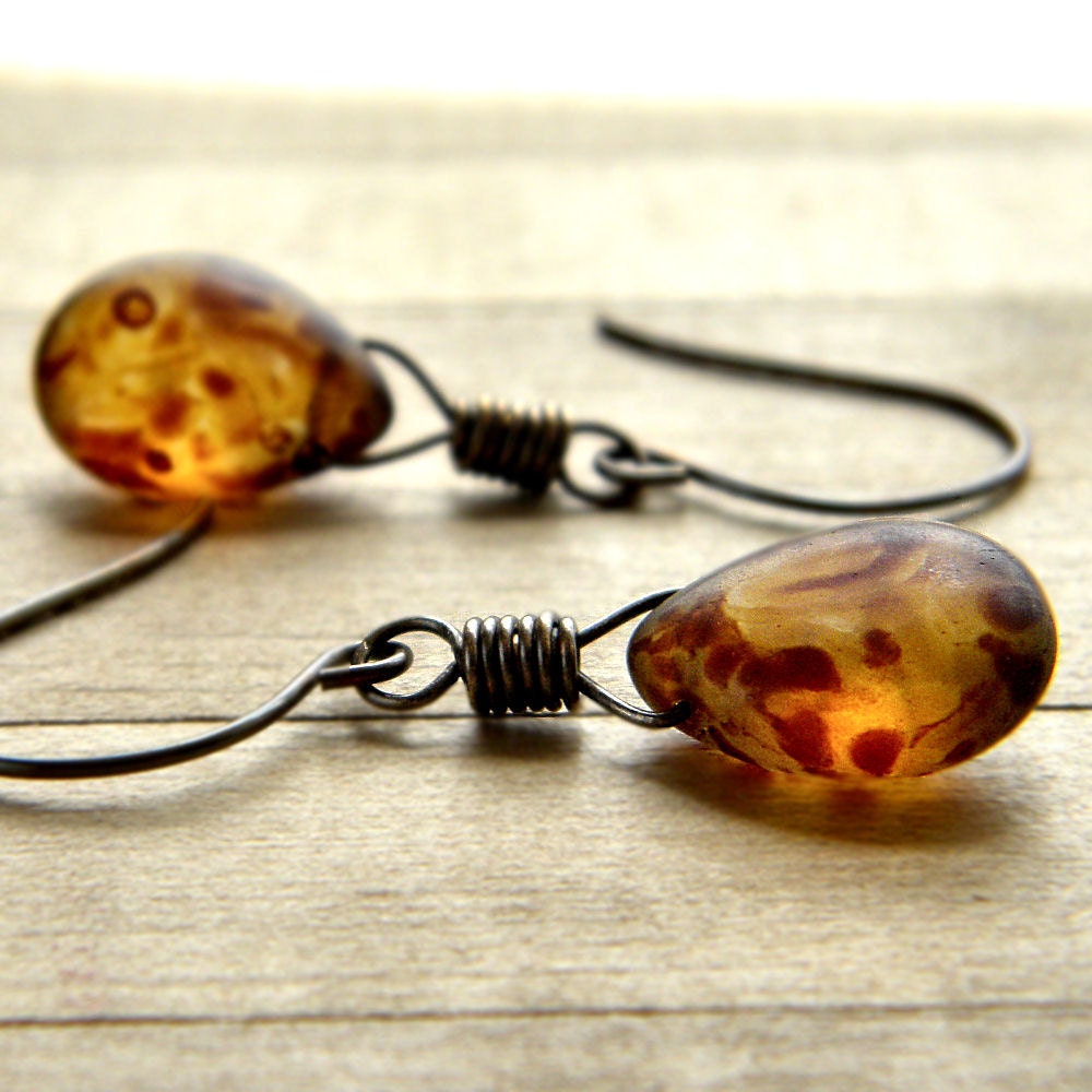 Caramel Glass Earrings, Cream and Chocolate Brown Teardrop Antiqued Brass Earrings - Cappuccino