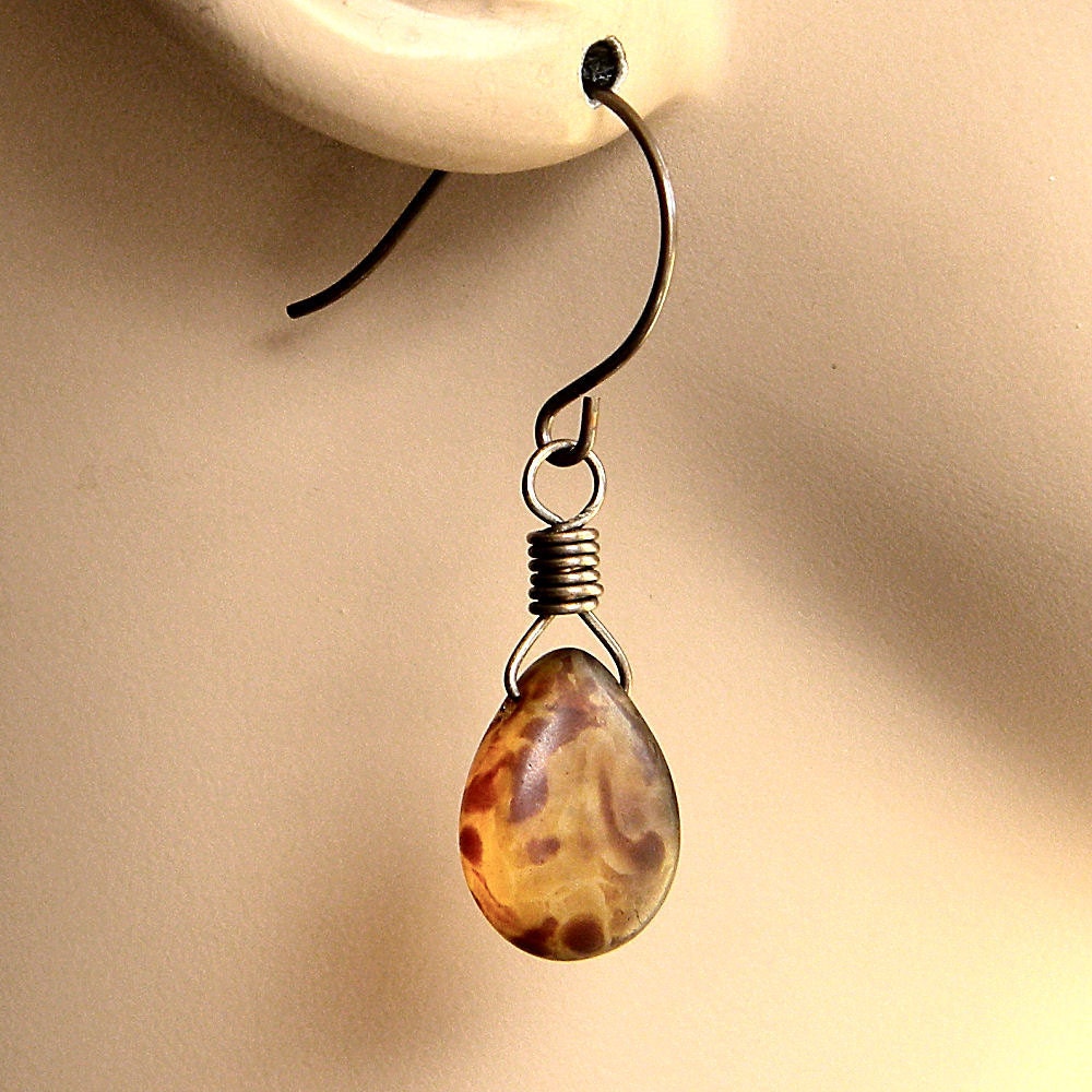 Caramel Glass Earrings, Cream and Chocolate Brown Teardrop Antiqued Brass Earrings - Cappuccino