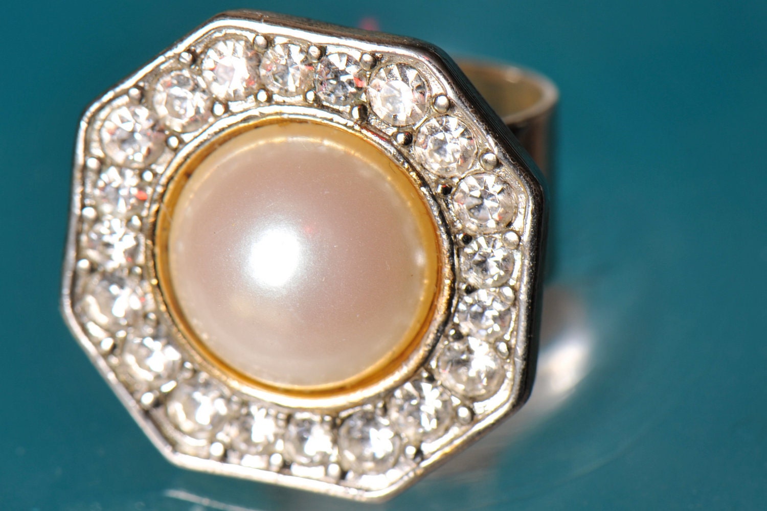 Cocktail ring. Adjustable. Pearls and rhinestones. Repurposed vintage.