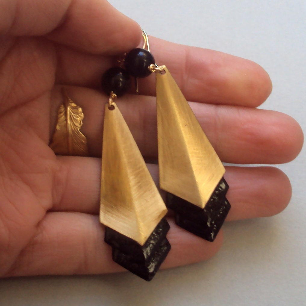 Art Deco earrings - black and gold