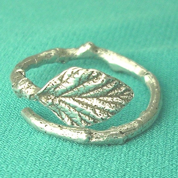 leaf twig ring size 6 ring raspberry leaf and twig ring sterling silver