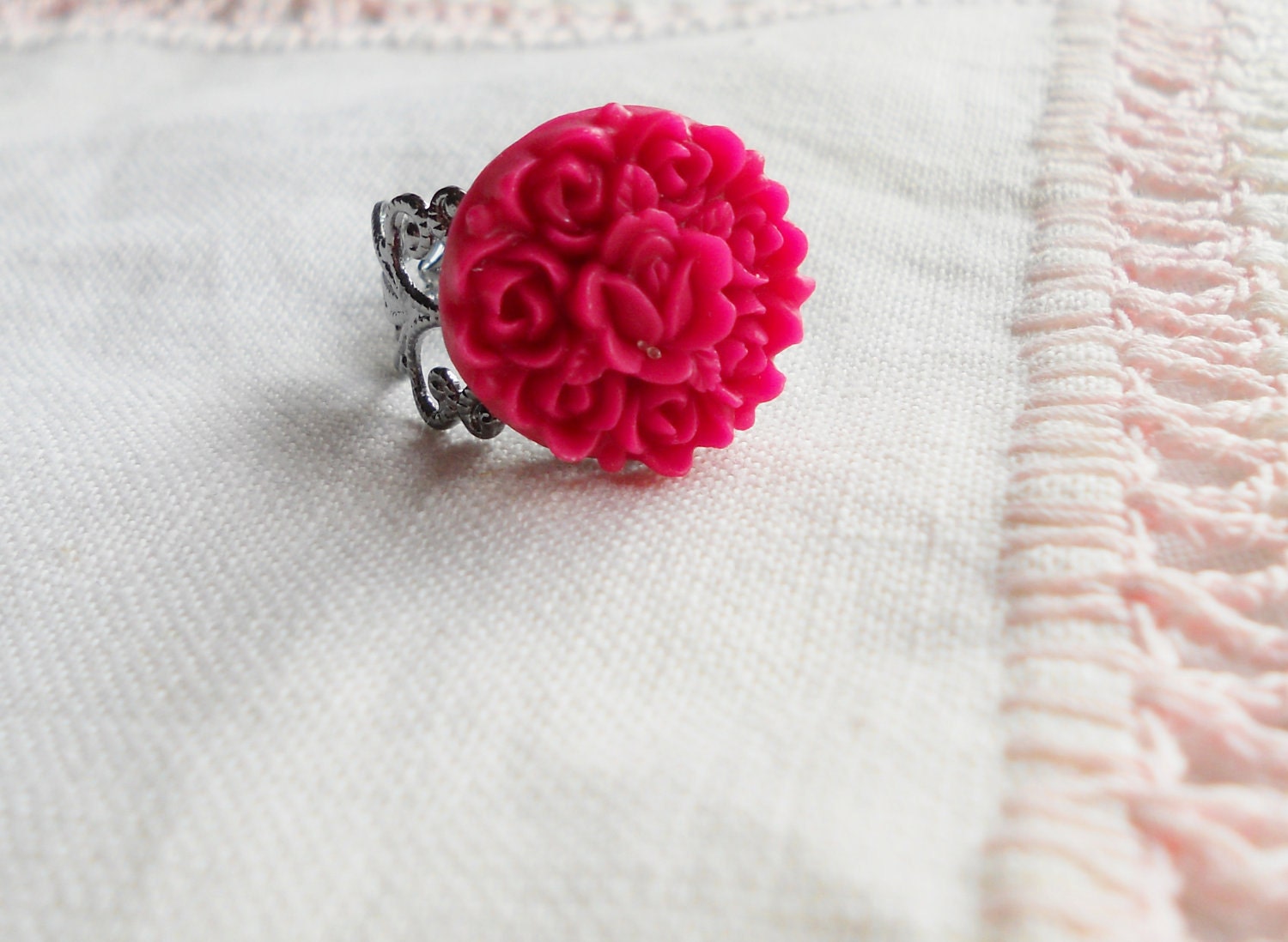 Magenta Victorian Flower Adjustable Fashion Ring
