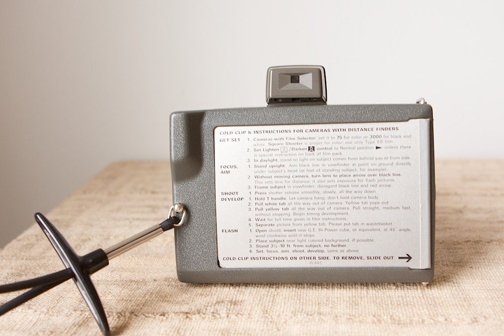 Polaroid Square Shooter Land Camera With Original Case and Warranty Card