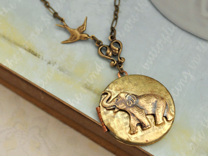BEST OF FRIENDS baby elephant vintage locket necklace