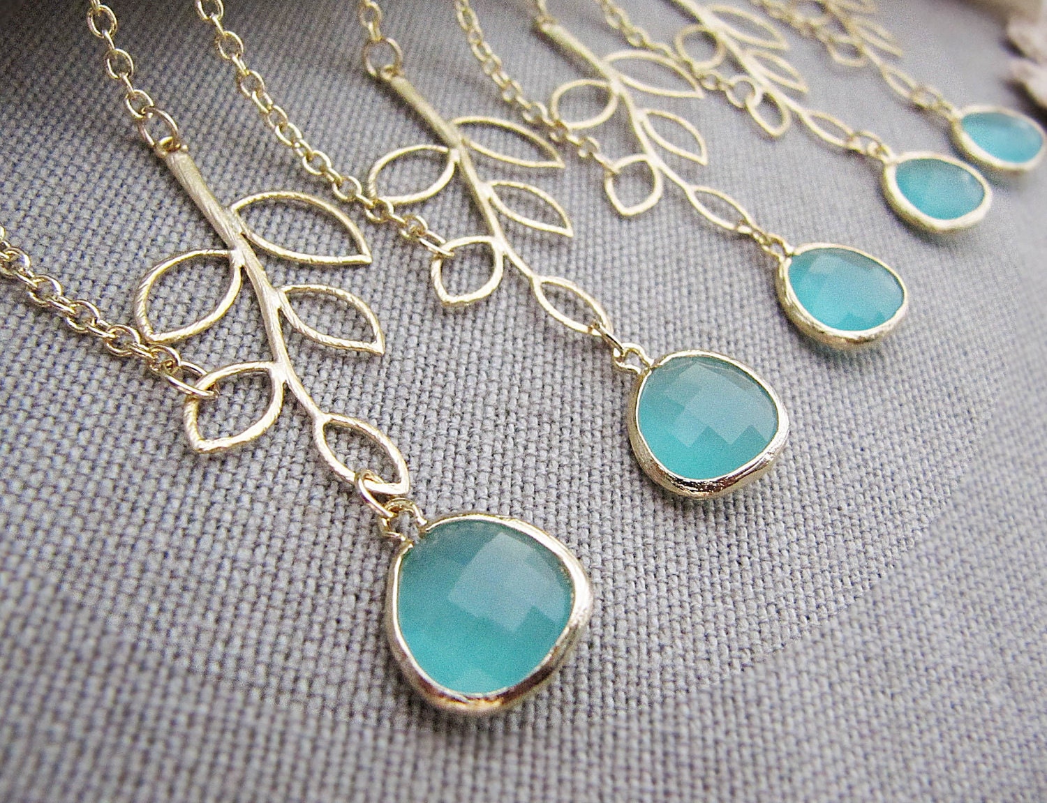 SET of 5 Wedding Jewelry Bridesmaid Necklaces Simple Leaf with Sea Foam Mint Green Mint Opal Glass Drop Necklace