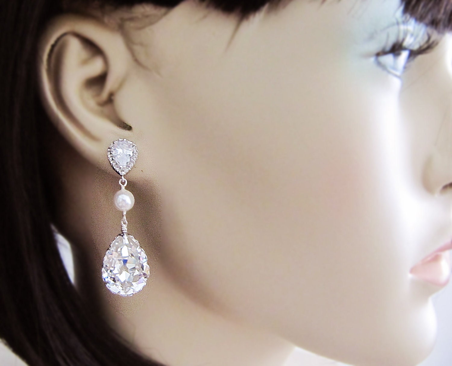 Wedding Bridal Dangle Earrings Bridesmaid Earrings Cubic zirconia earrings with Clear White Swarovski Crystal and Pearls Tear drop Earrings