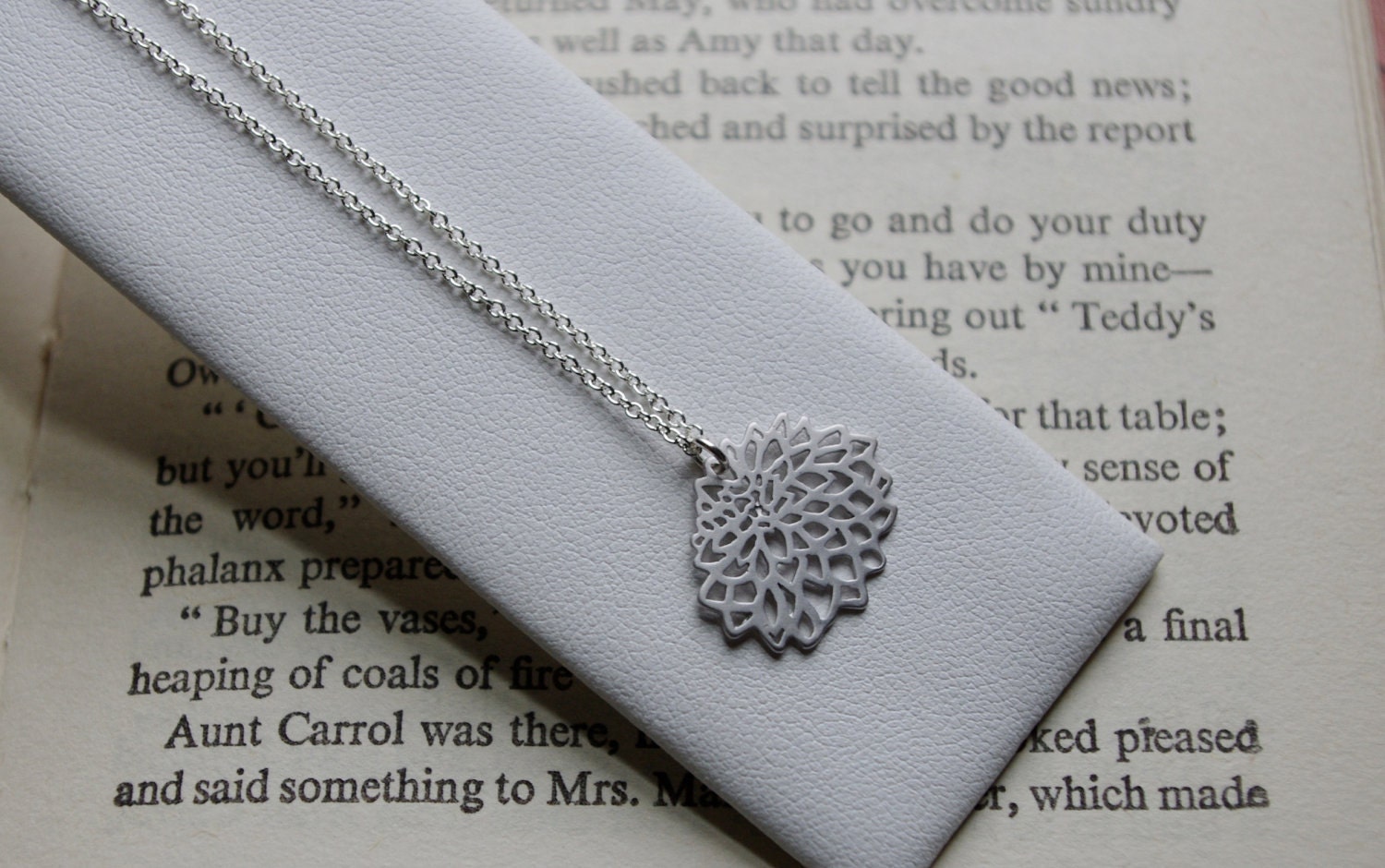 A simple Lotus flower has such a calming effect.... FREE gift with any purchase