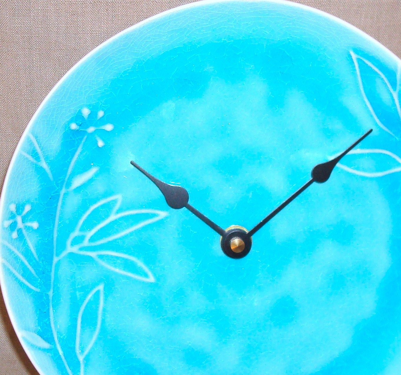 Wall Clock - Turquoise Crackle Glazed Ceramic Plate Wall Clock No. 859 (8 inches)