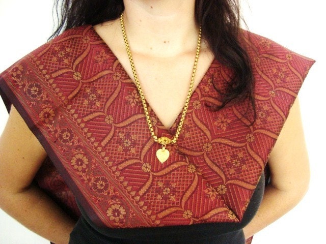 Royal India... Vintage Silk Shawl in BURGUNDY