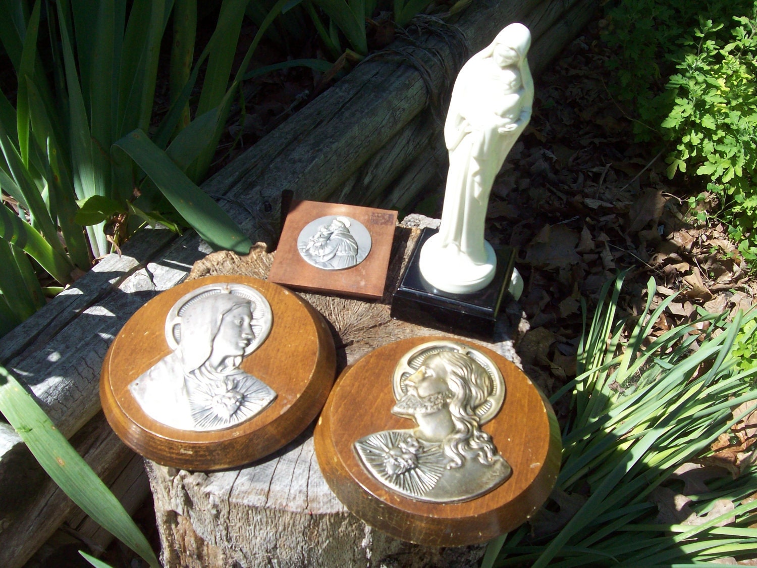 Mother Mary Statue Religious Vintage Jesus Wall Plaque Lot of 4