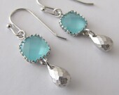 Aqua drops earrings in white gold (EW292)