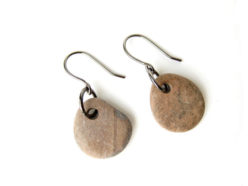 Natural river rock earrings - geology gift - Rust and Gunmetal Pebble Earrings - 513