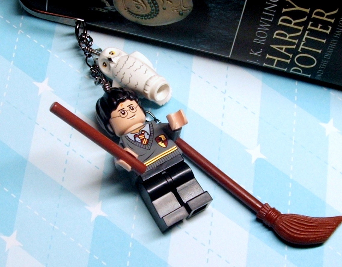 Harry Potter & Hedwig Bookmark - Original Design made from Genuine LEGO (r) Figures and Pieces
