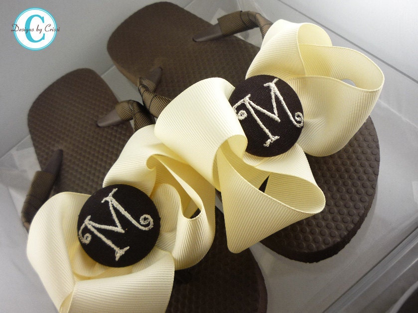 Bow Flip Flops Monogrammed Choose your colors, Personalized with initial, Boutique Polka Bow Flip Flops, for girls and ladies
