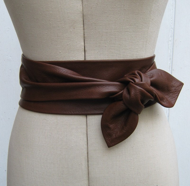 Sale - Oak brown leather cinch petal wrap belt - Sample will only fit a 24ins waist and smaller