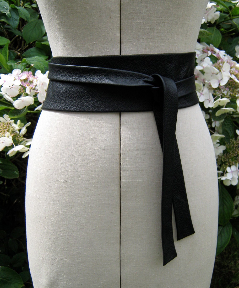 Black leather simple wrap around belt narrow