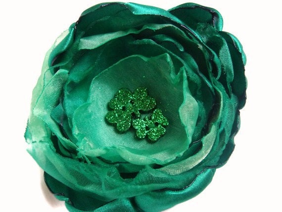 Double Shamrock Hair Clip or Brooch in Emerald Green, for Girls or Women, St. Patrick's
