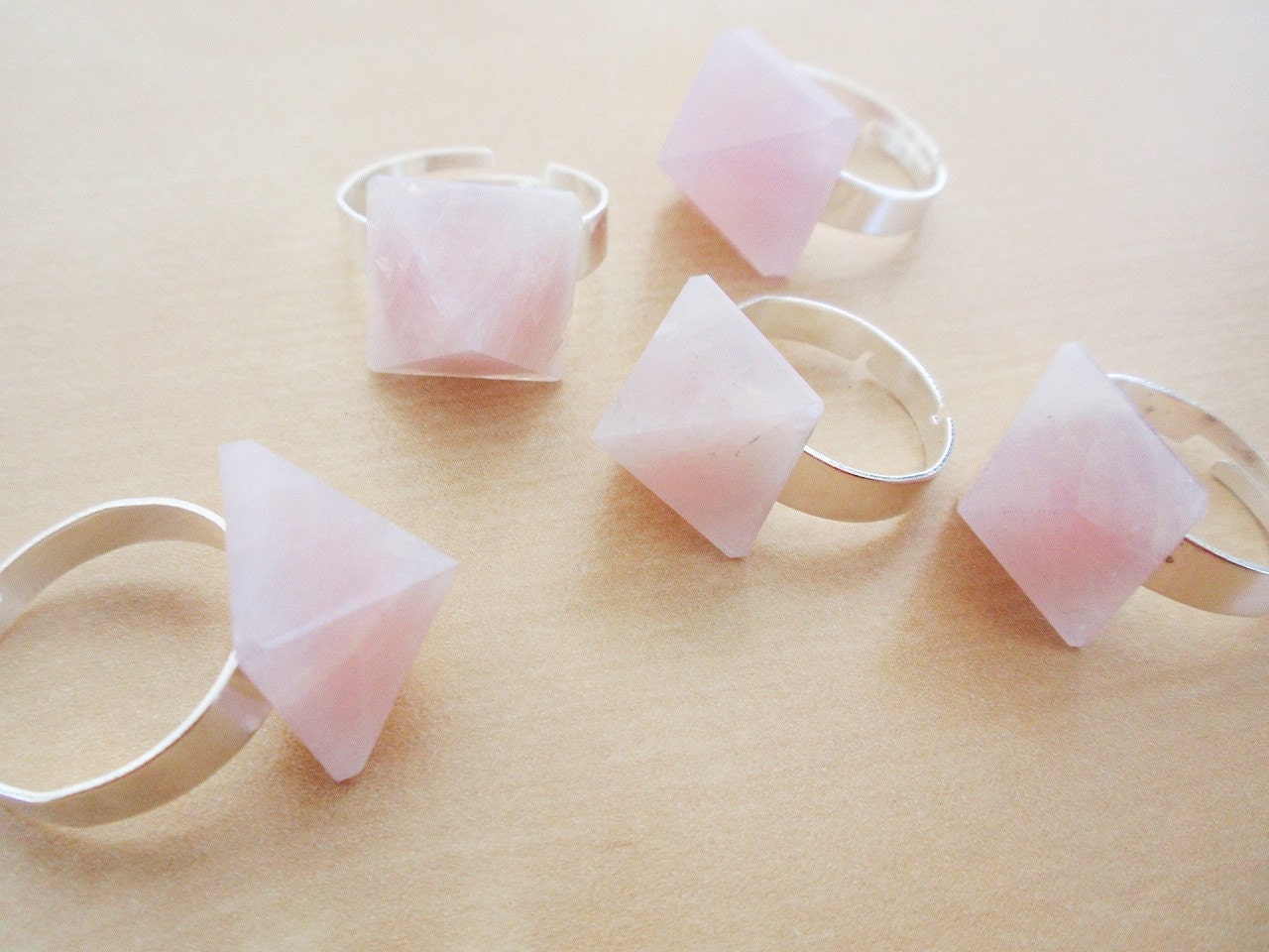 IRIS pink pyramid ring