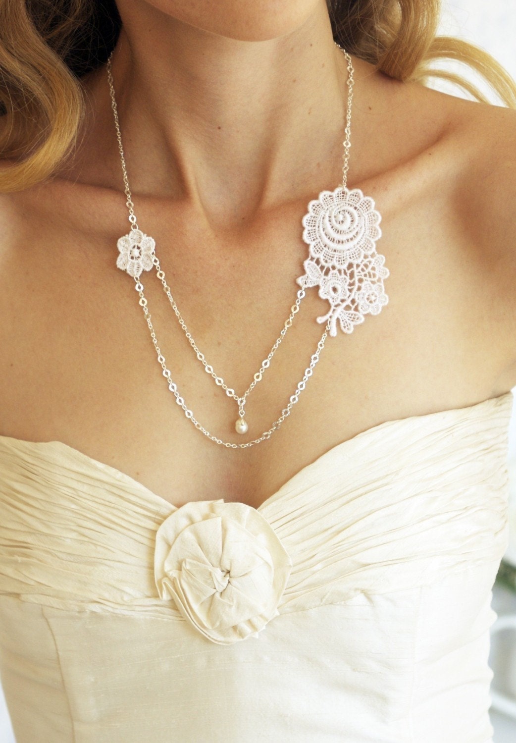 Tiny pearl -White floral Lace necklace -  ready to ship