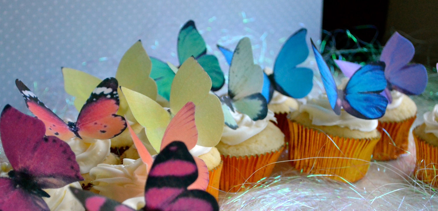 The Original EDIBLE BUTTERFLIES - Large Rainbow Assortment - Cake & Cupcake Toppers - Edible Cake Decorations