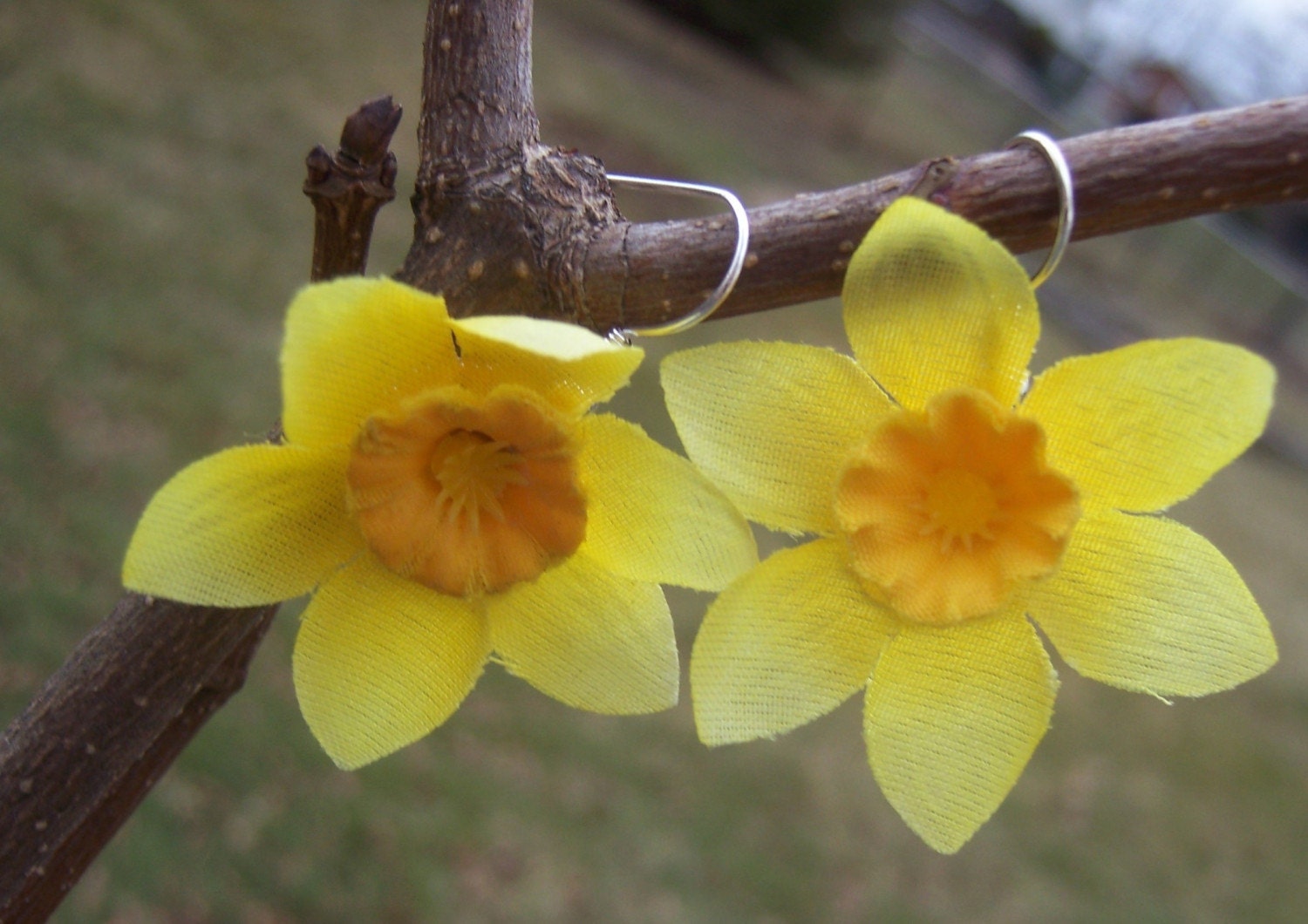Narcissus Earrings