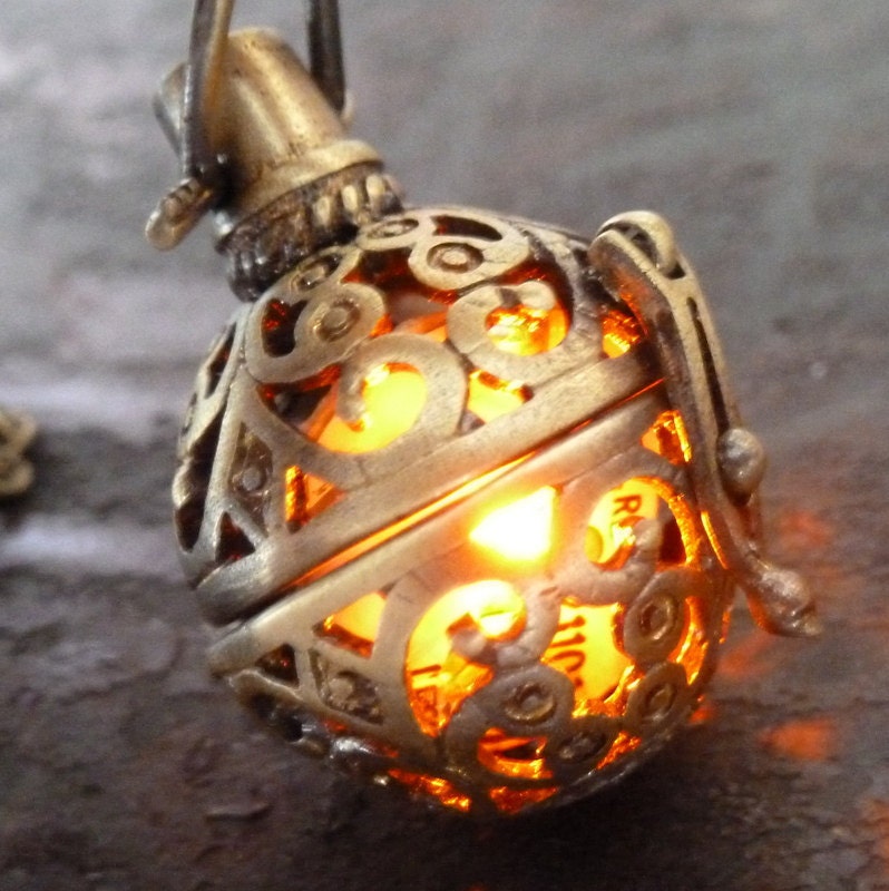 Hunger Games peeta FIRE necklace - Girl on Fire pendant charm locket jewelry insipred by Katniss Everdeen