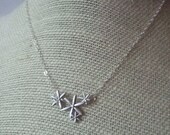 Daisies Necklace / Sterling Silver chain / Birthday Gift / Wedding Jewelry / Bridesmaid Gifts / Mothers Necklace / Best Friends Jewelry