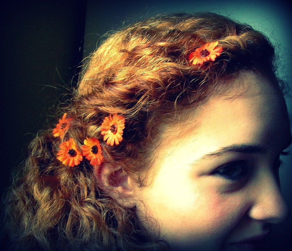 Hair Flower Gift Set Orange Floral Bobby Pins Woodland Fairy Dancing Daisies Elfen Faerie Elf Hair Pins