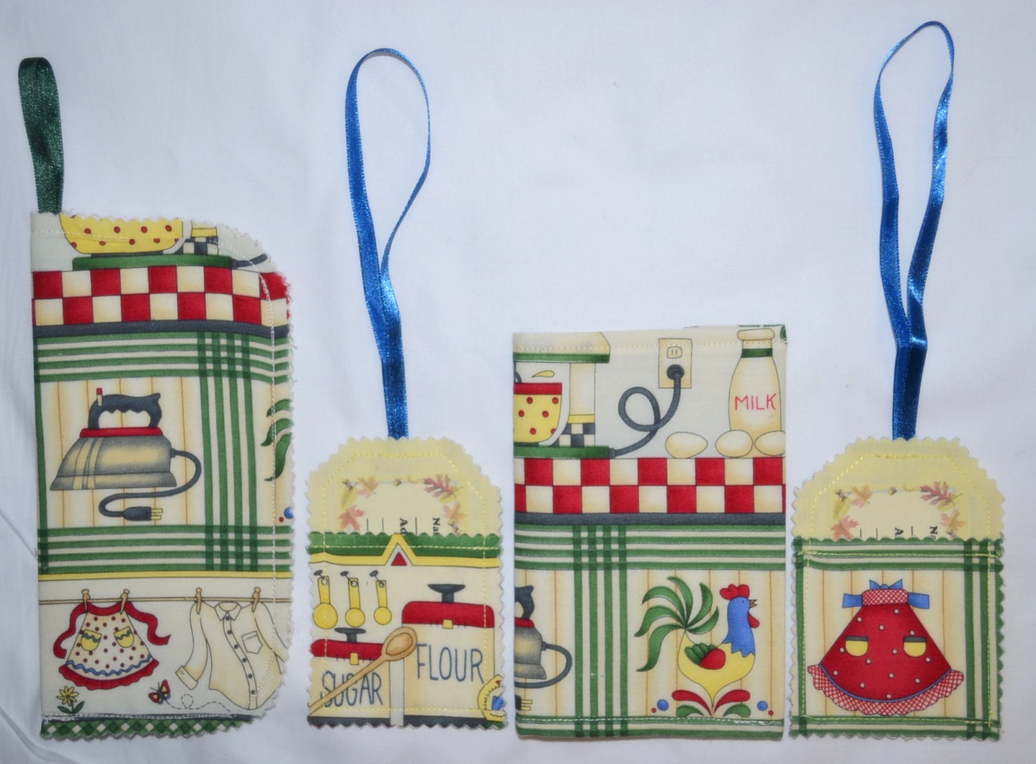Cotton Passport Cover or Coupon Organiser PLUS 2 Luggage Tags Plus Glasses Cell Phone Case - Retro Country Kitchen & LAUNDRY