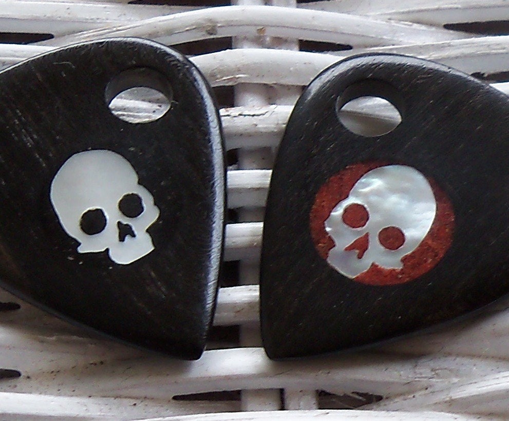 The Skull Ebony guitar pick and necklace