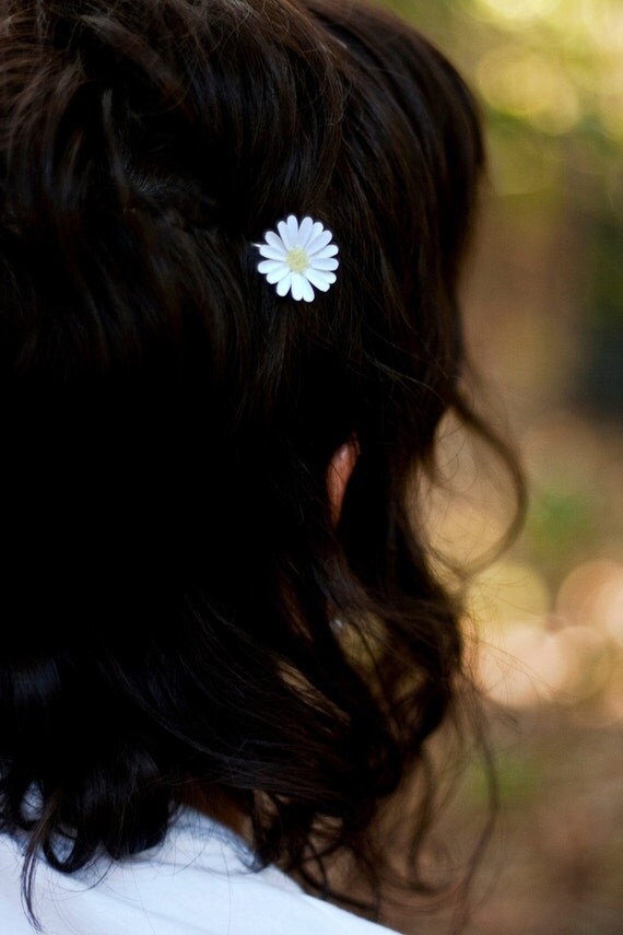 daisy hair pin - paper flower accessories for everyday or special event