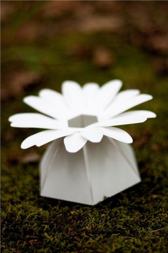 DIY - make your own paper flower wedding favor box - COMPLETE kit for 10 gerbera daisy boxes