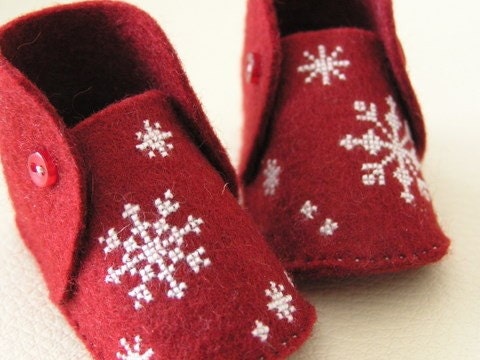 Mini baby shoes - HAND EMBROIDERED - snow crystals on scarlet