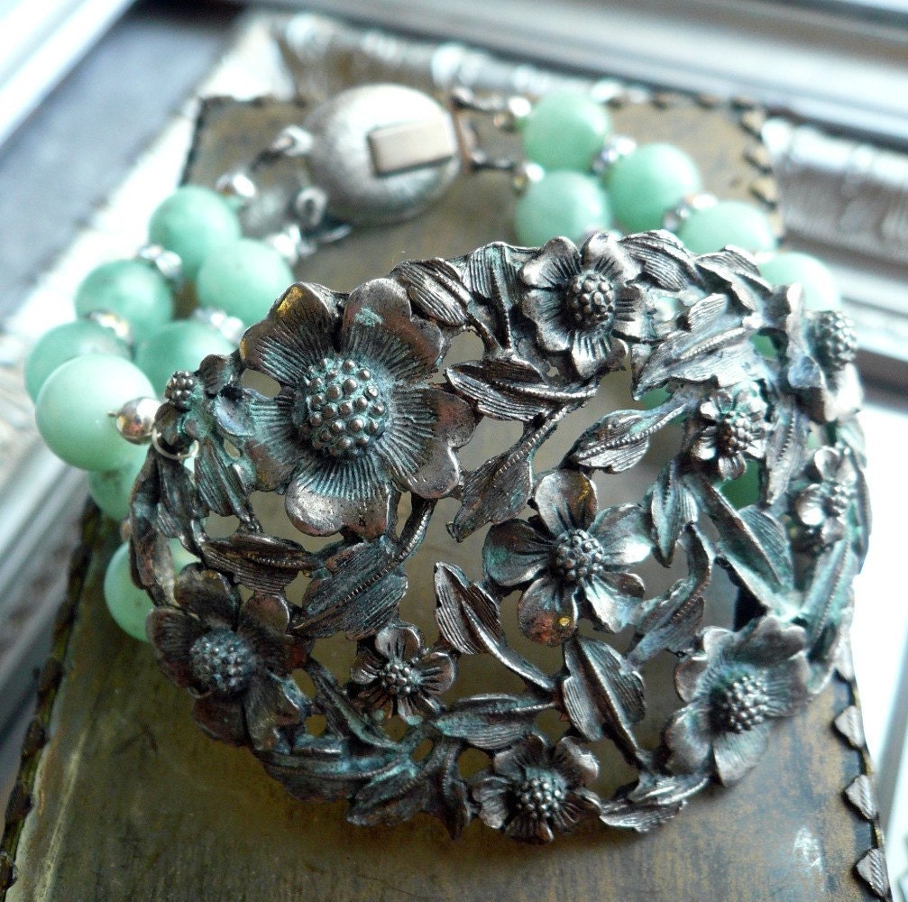 Green Jade Vintage Floral Art Nouveau Rhinestone Bracelet