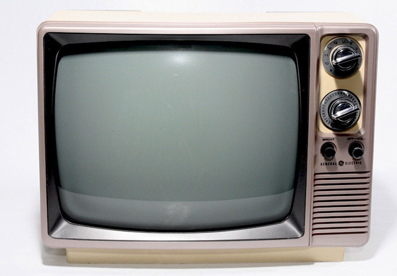 Vintage 1984 General Electric Television