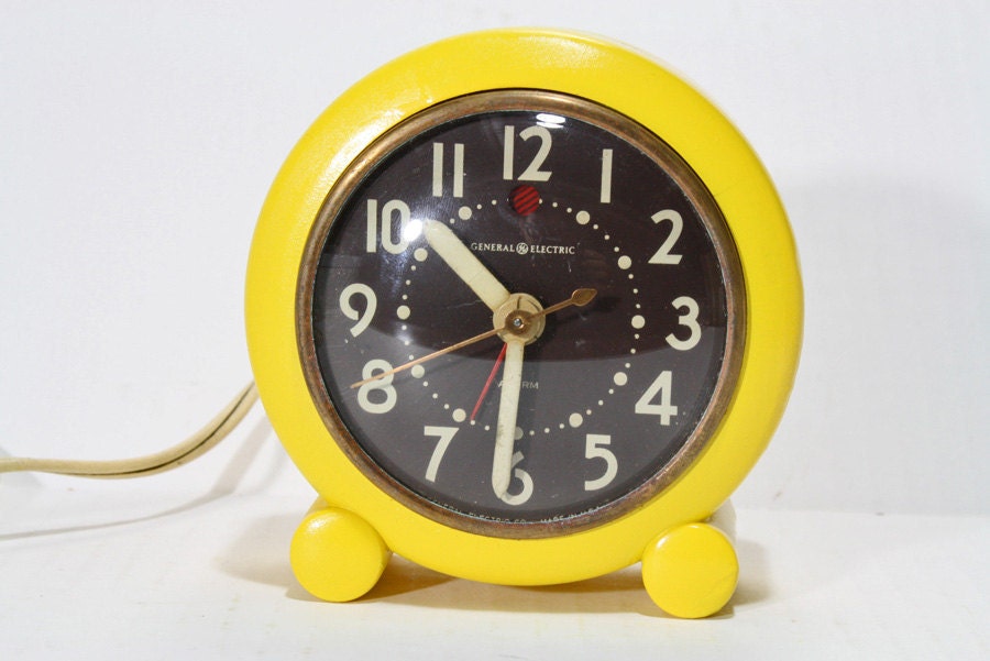 Vintage Retro Yellow General Electric  Alarm Clock