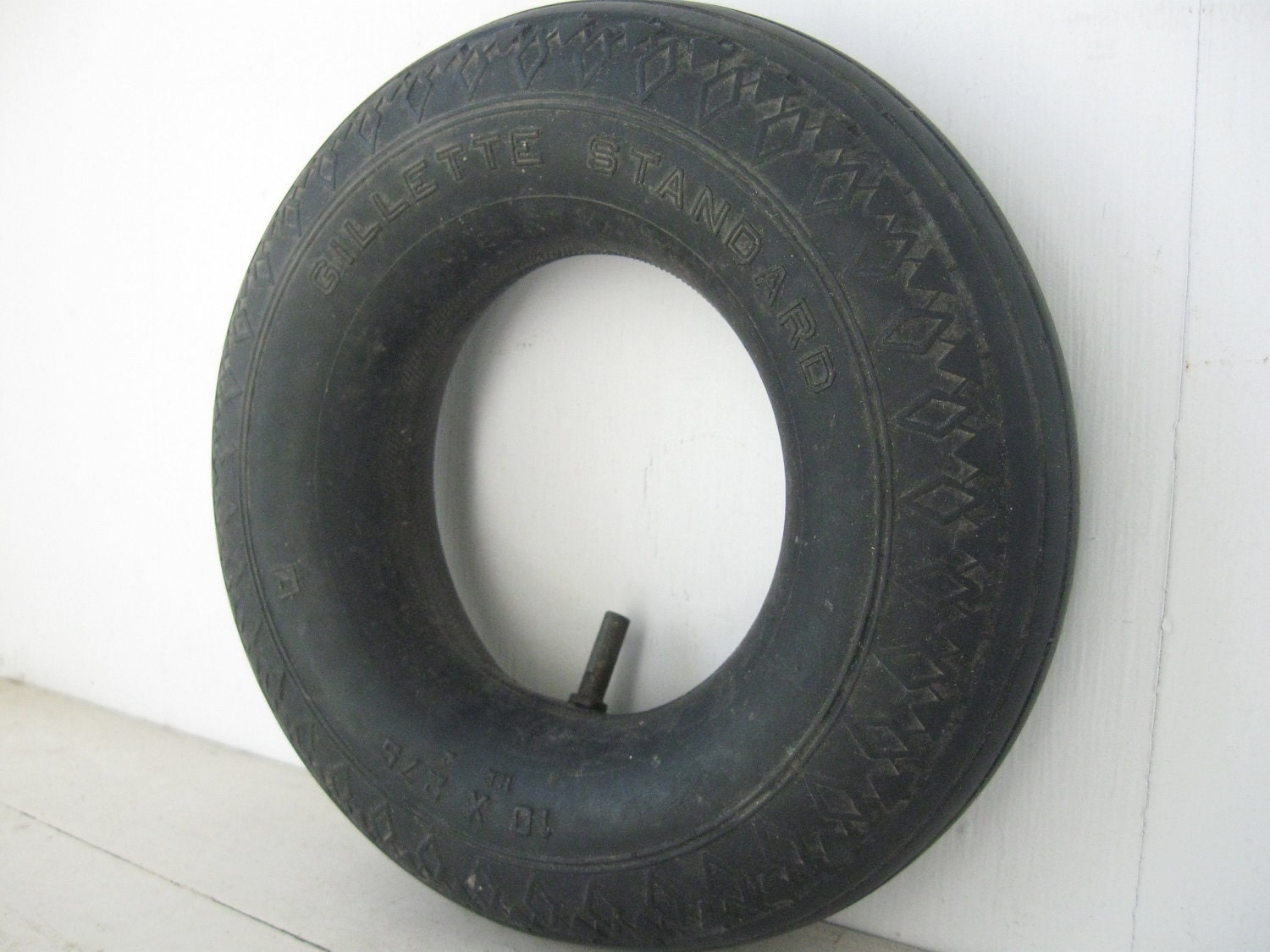 Vintage Advertising Tire, Gillette Tire Co, 1950's