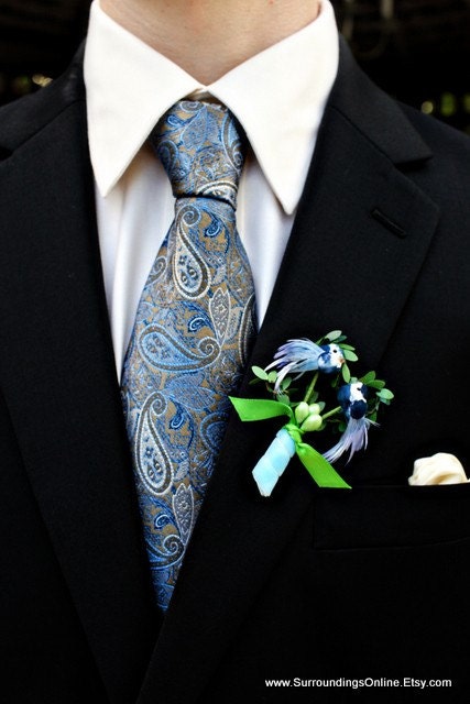 Love Birds Boutonniere with Vine Heart Detail